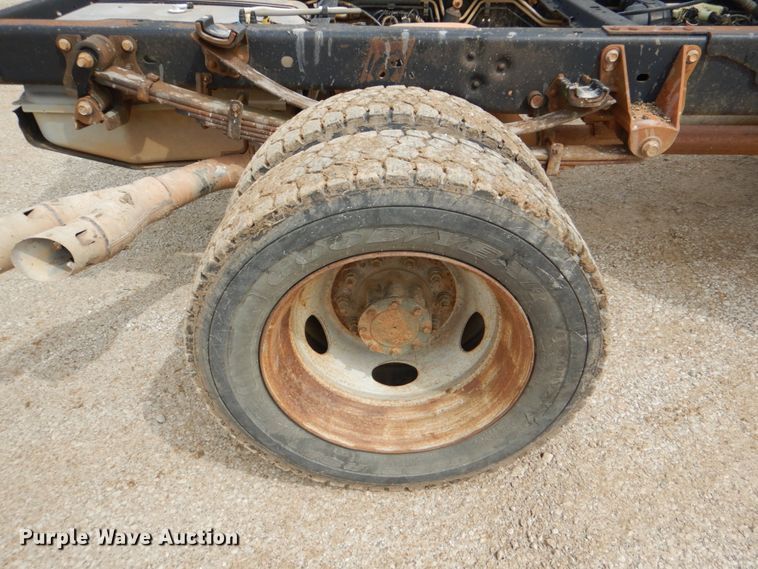 image for item HL9397 2012 Ford F550 Super Duty  Crew Cab truck cab and chassis