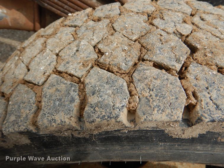 image for item HL9397 2012 Ford F550 Super Duty  Crew Cab truck cab and chassis