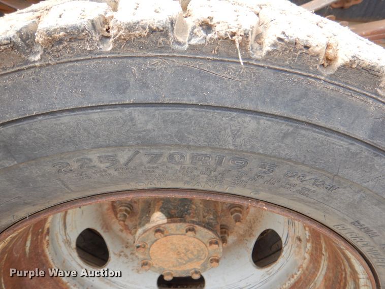 image for item HL9397 2012 Ford F550 Super Duty  Crew Cab truck cab and chassis