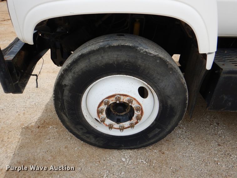 image for item HL9400 1999 GMC C7500  forestry bucket truck