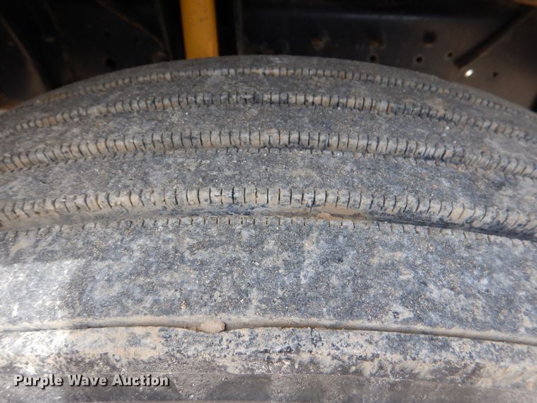 image for item HL9400 1999 GMC C7500  forestry bucket truck