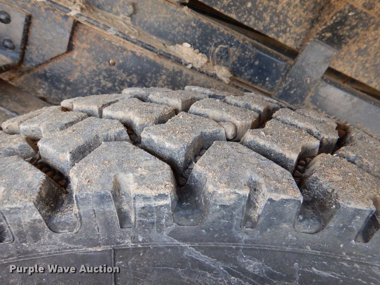 image for item HL9400 1999 GMC C7500  forestry bucket truck