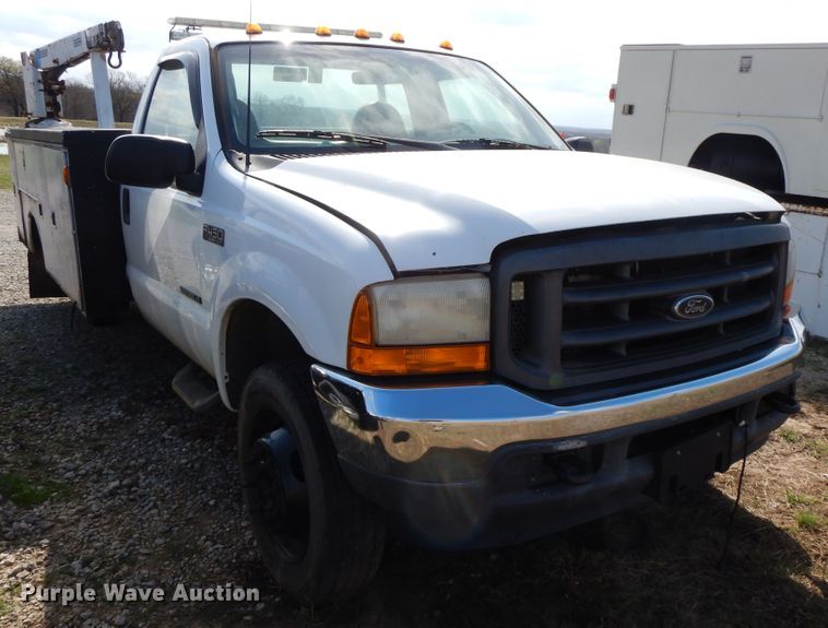 image for item HO9341 2001 Ford F450  utility/service truck