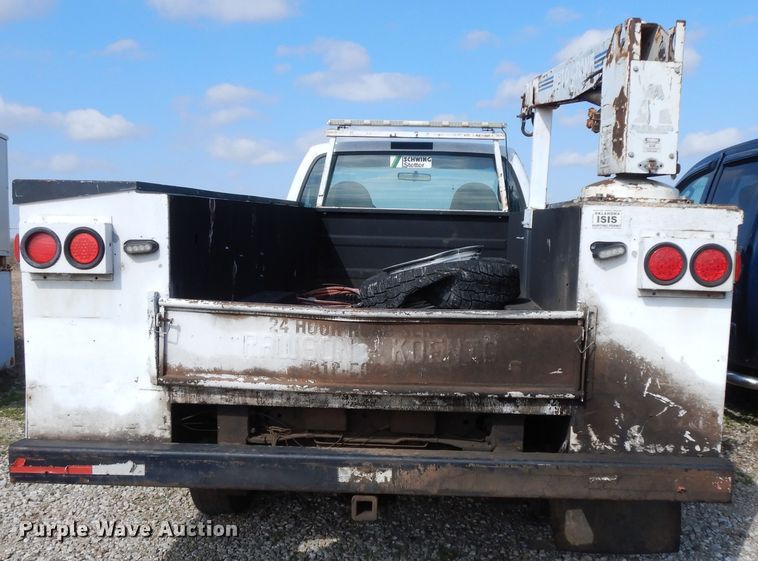 image for item HO9341 2001 Ford F450  utility/service truck