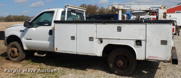image for item HO9341 2001 Ford F450  utility/service truck