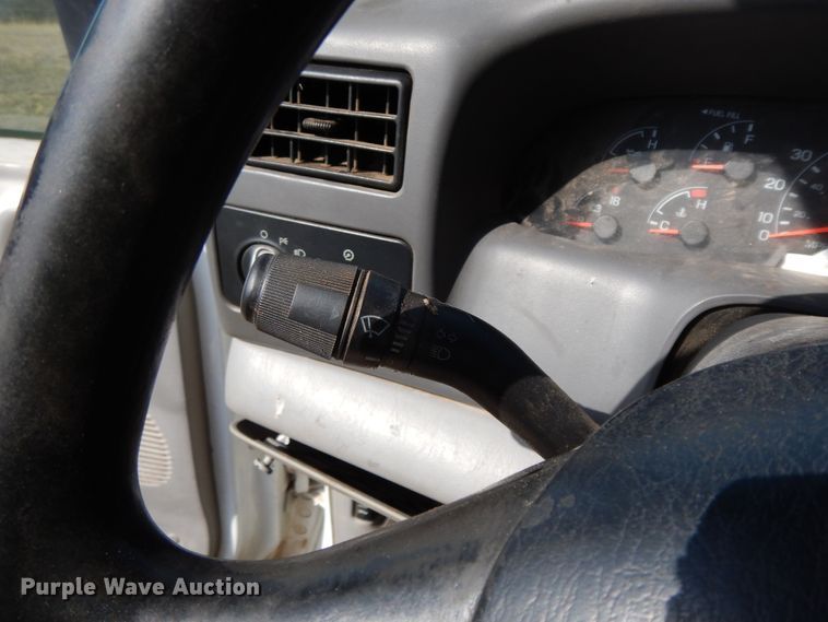 image for item HO9341 2001 Ford F450  utility/service truck