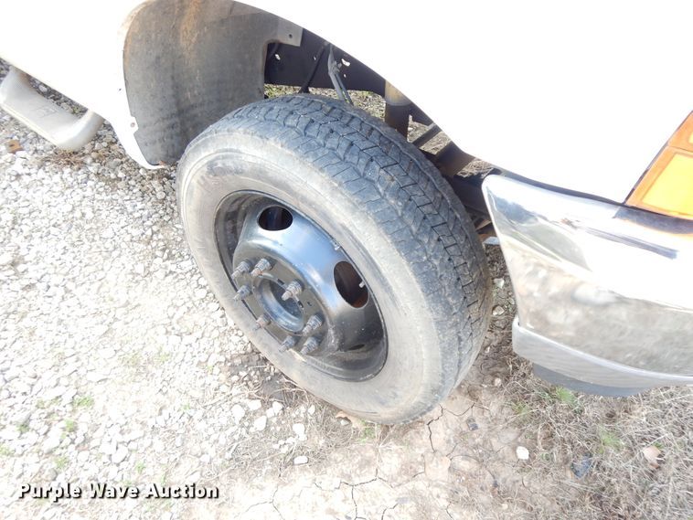 image for item HO9341 2001 Ford F450  utility/service truck