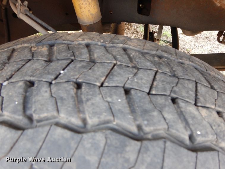 image for item HO9341 2001 Ford F450  utility/service truck