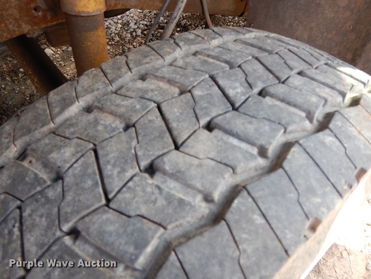 image for item HO9341 2001 Ford F450  utility/service truck