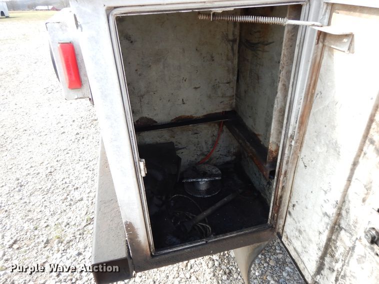 image for item HO9341 2001 Ford F450  utility/service truck