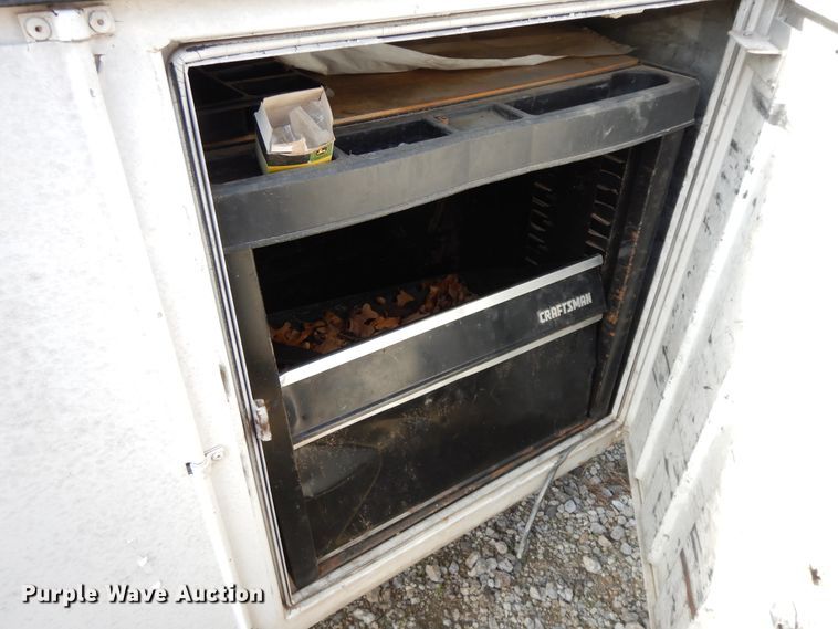 image for item HO9341 2001 Ford F450  utility/service truck