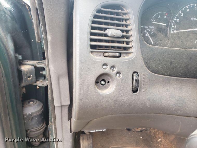 image for item HO9396 1999 Ford Explorer Sport  SUV