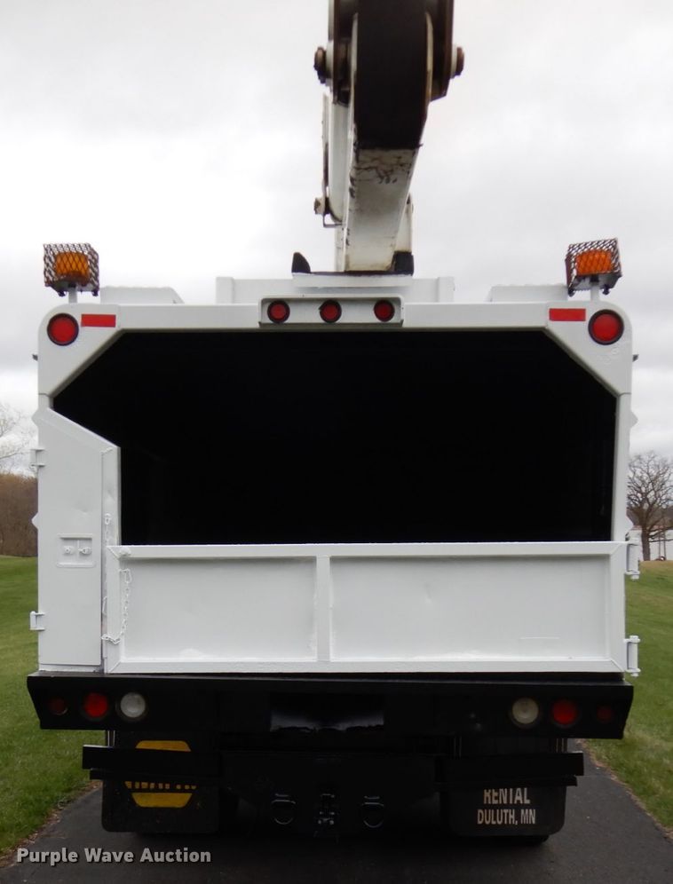 image for item HR9196 1997 International 4700  forestry bucket truck