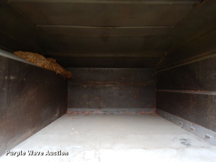 image for item HR9196 1997 International 4700  forestry bucket truck