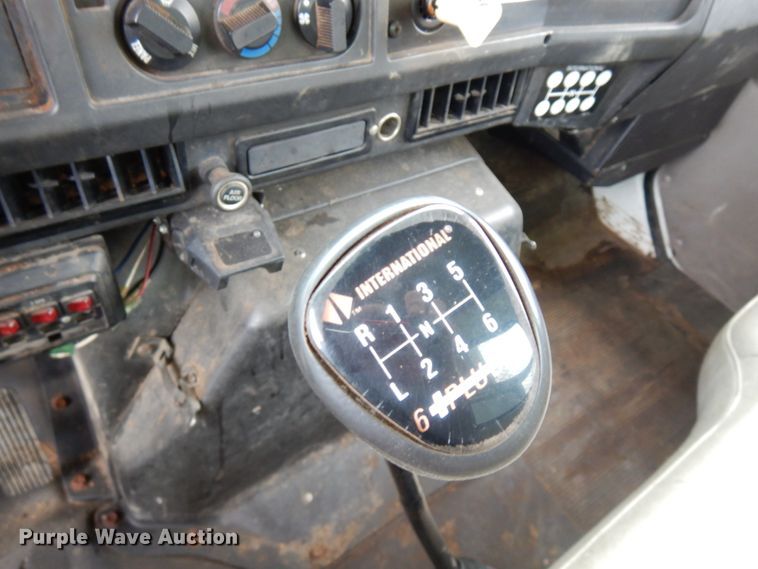 image for item HR9196 1997 International 4700  forestry bucket truck