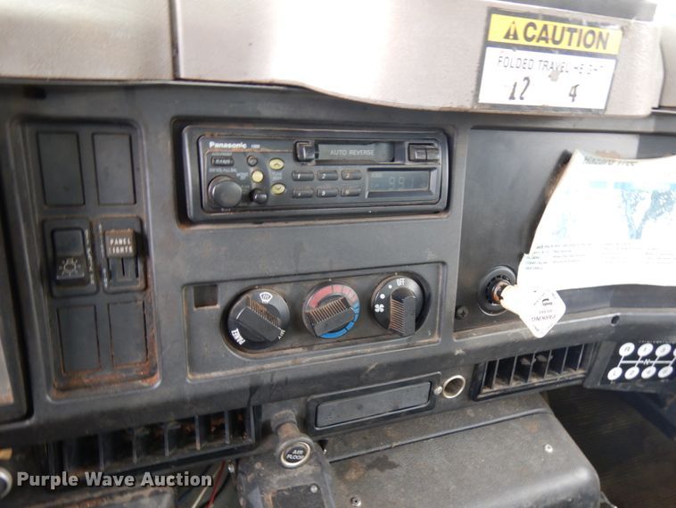 image for item HR9196 1997 International 4700  forestry bucket truck