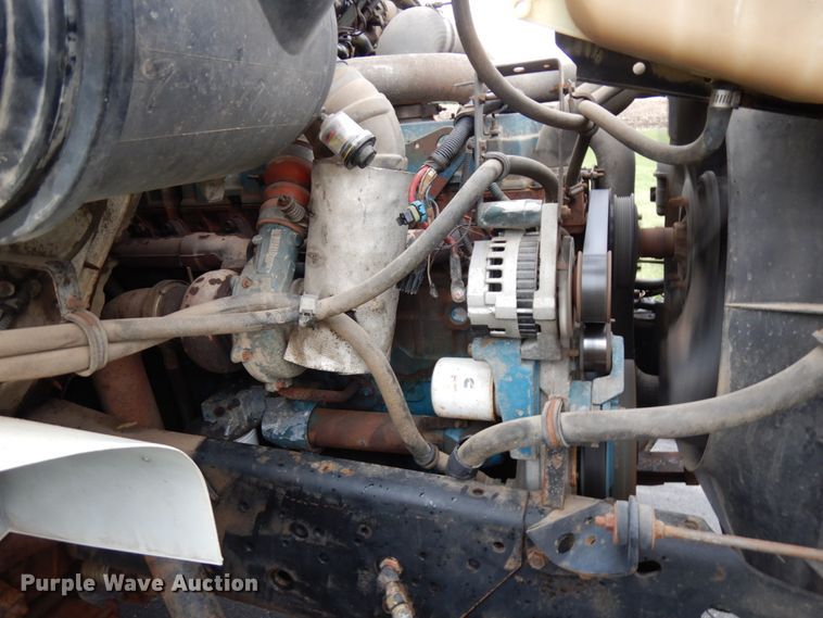 image for item HR9196 1997 International 4700  forestry bucket truck