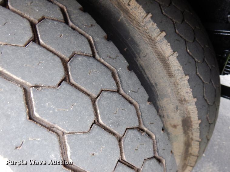 image for item HR9196 1997 International 4700  forestry bucket truck