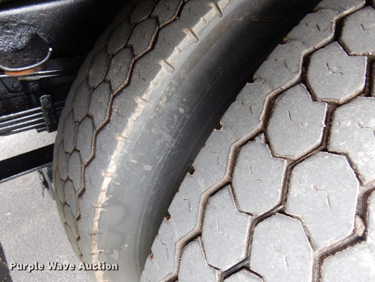 image for item HR9196 1997 International 4700  forestry bucket truck