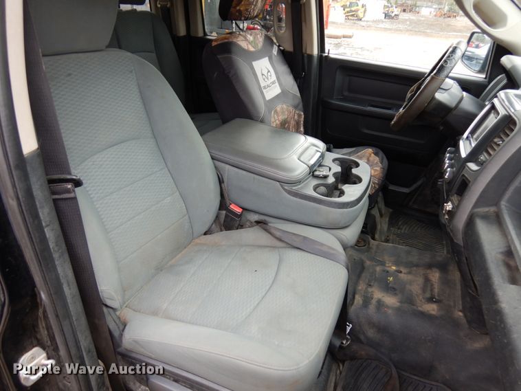 image for item HR9199 2013 Dodge Ram 1500  Quad Cab pickup truck