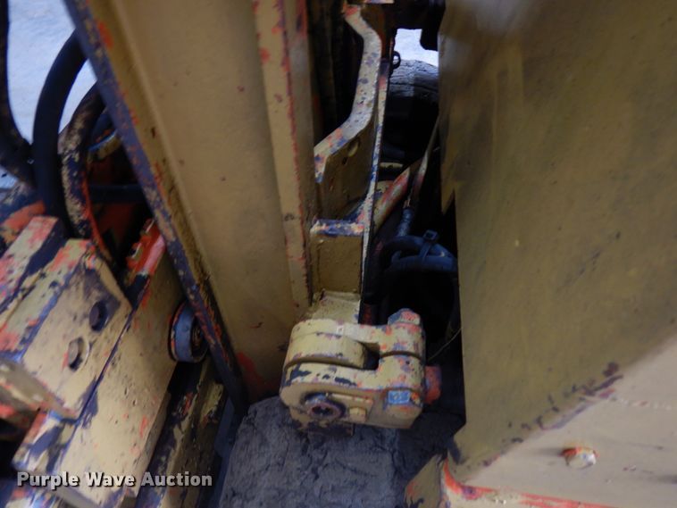 image for item HR9203 Yale  forklift