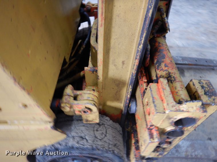 image for item HR9203 Yale  forklift