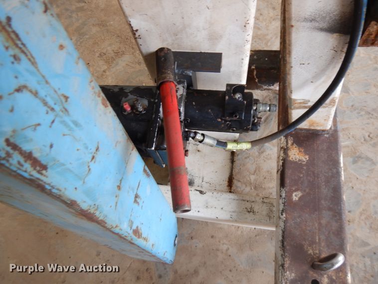 image for item HR9204 Owatonna A engine hoist