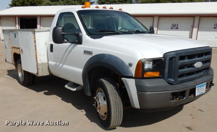 image for item HR9209 2007 Ford F550 Super Duty  utility / service truck