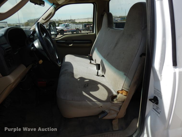 image for item HR9209 2007 Ford F550 Super Duty  utility / service truck