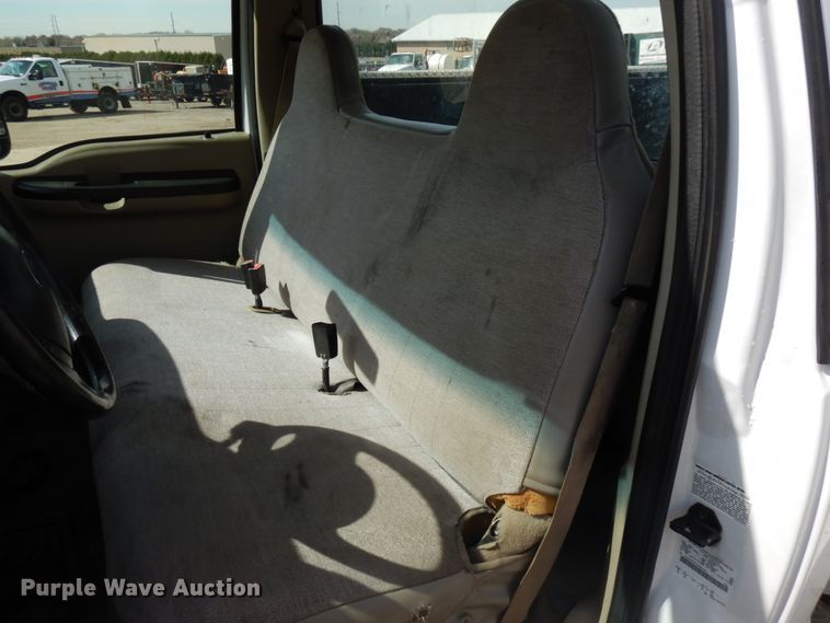 image for item HR9209 2007 Ford F550 Super Duty  utility / service truck