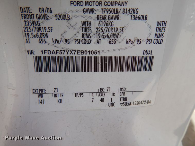 image for item HR9209 2007 Ford F550 Super Duty  utility / service truck
