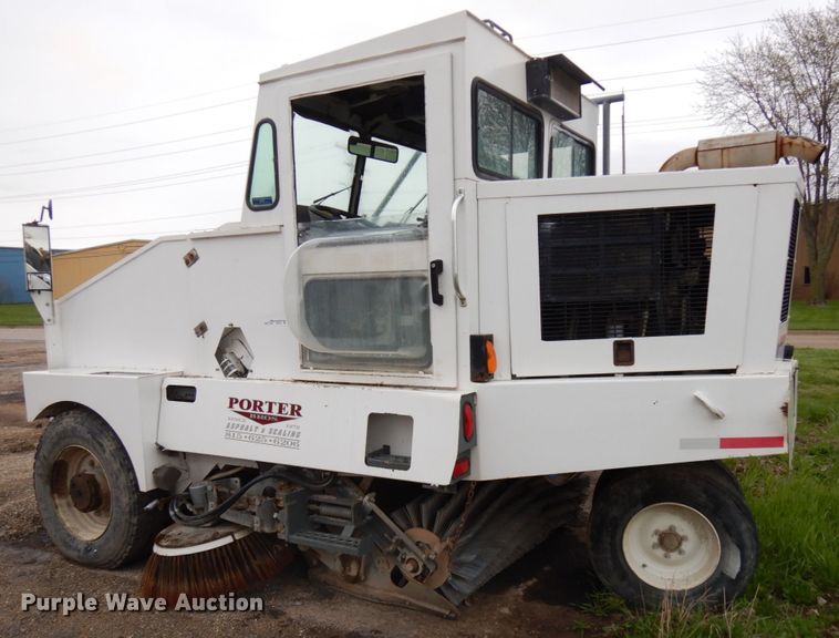 image for item HR9210 Elgin Pelican  street sweeper