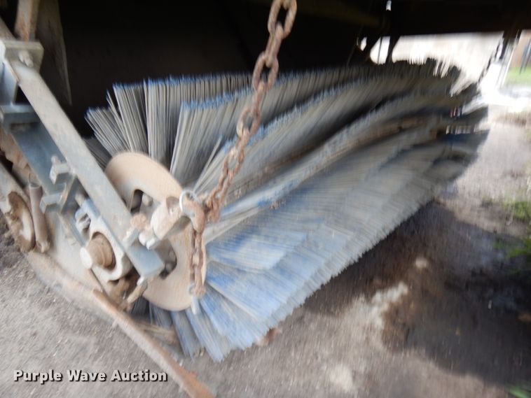 image for item HR9210 Elgin Pelican  street sweeper