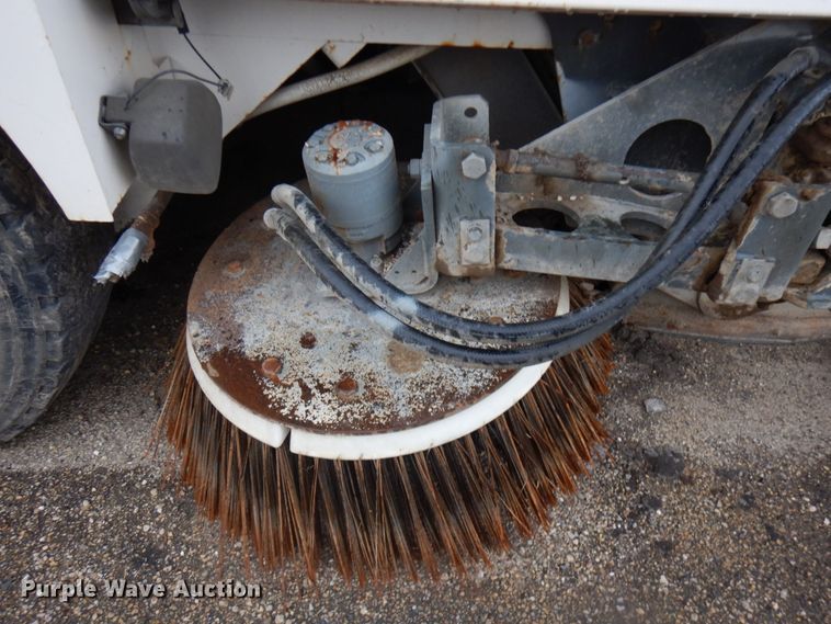 image for item HR9210 Elgin Pelican  street sweeper