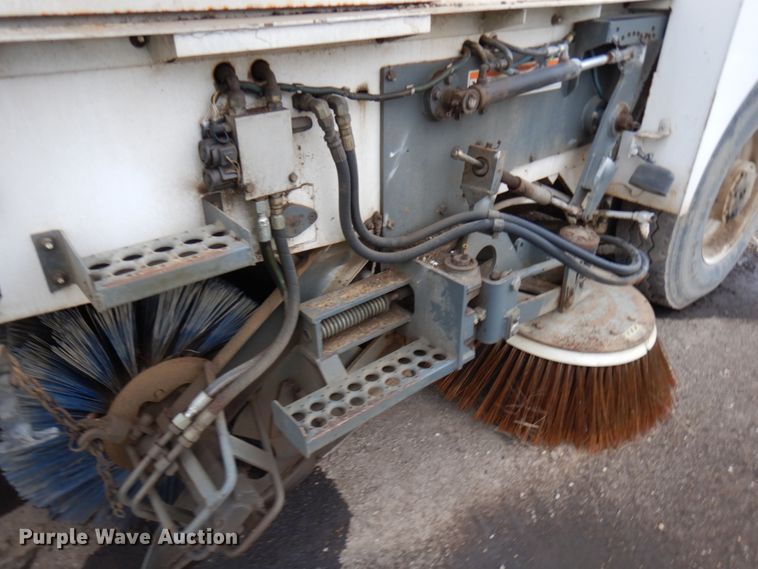 image for item HR9210 Elgin Pelican  street sweeper