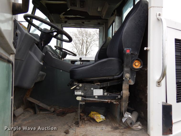 image for item HR9210 Elgin Pelican  street sweeper