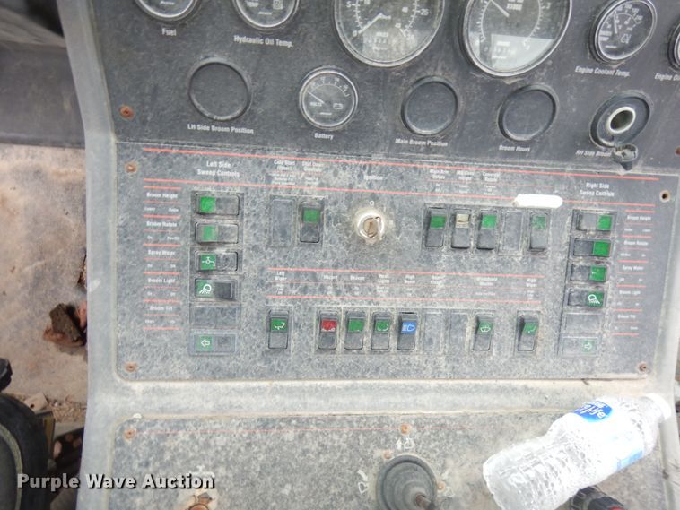 image for item HR9210 Elgin Pelican  street sweeper