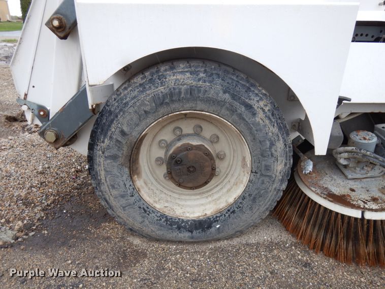 image for item HR9210 Elgin Pelican  street sweeper