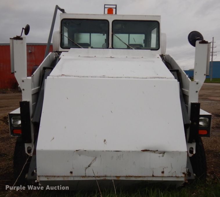 image for item HR9211 Elgin Pelican  street sweeper