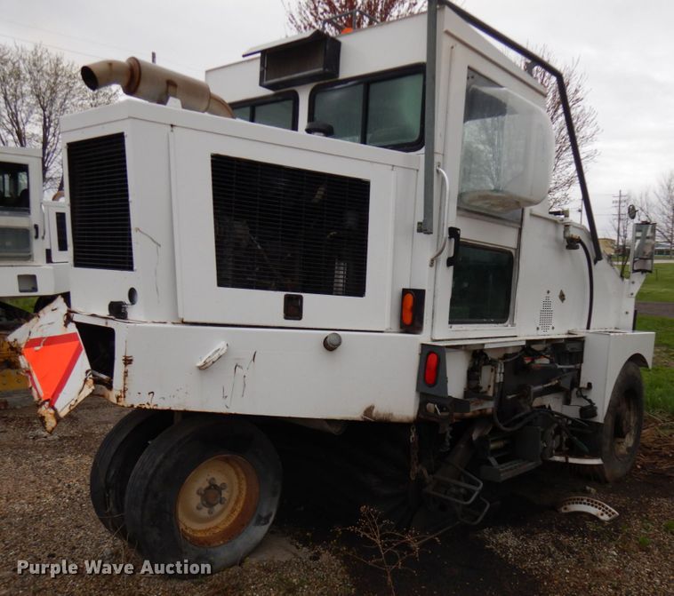 image for item HR9211 Elgin Pelican  street sweeper