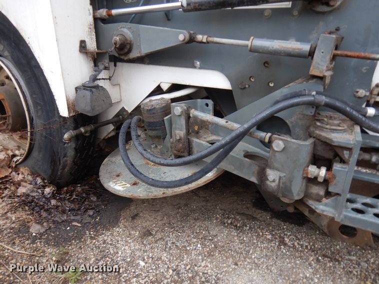 image for item HR9211 Elgin Pelican  street sweeper