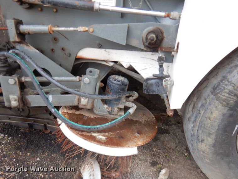 image for item HR9211 Elgin Pelican  street sweeper