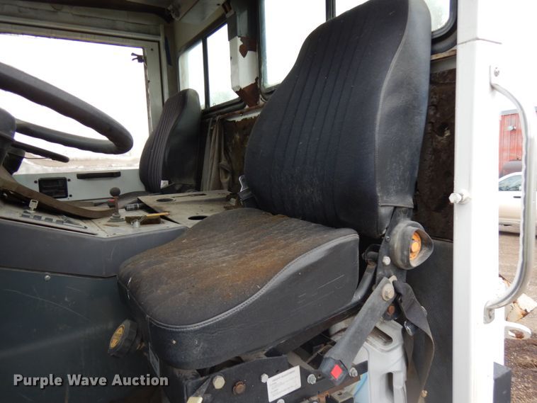 image for item HR9211 Elgin Pelican  street sweeper