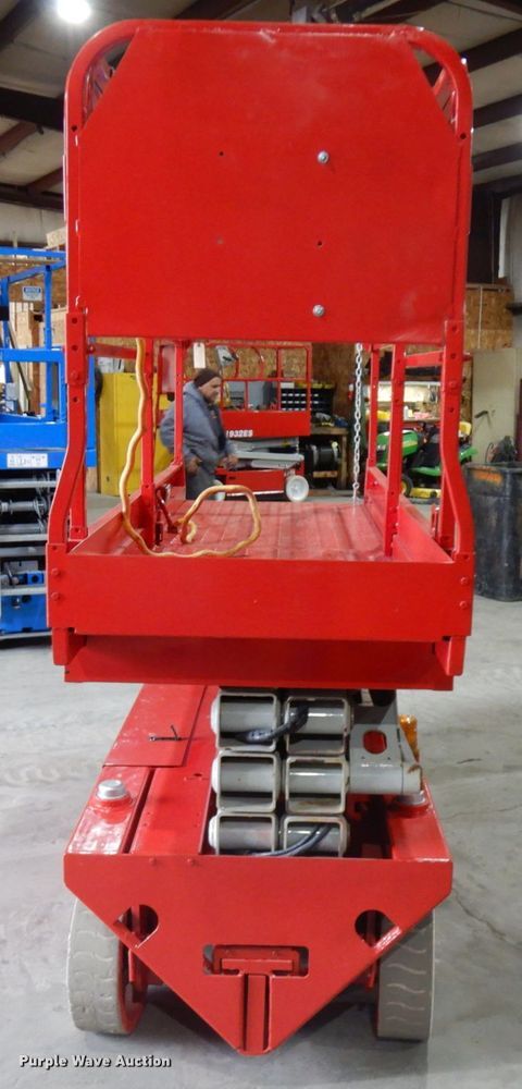 image for item HR9215 2012 Mec 2633ES  vertical lift
