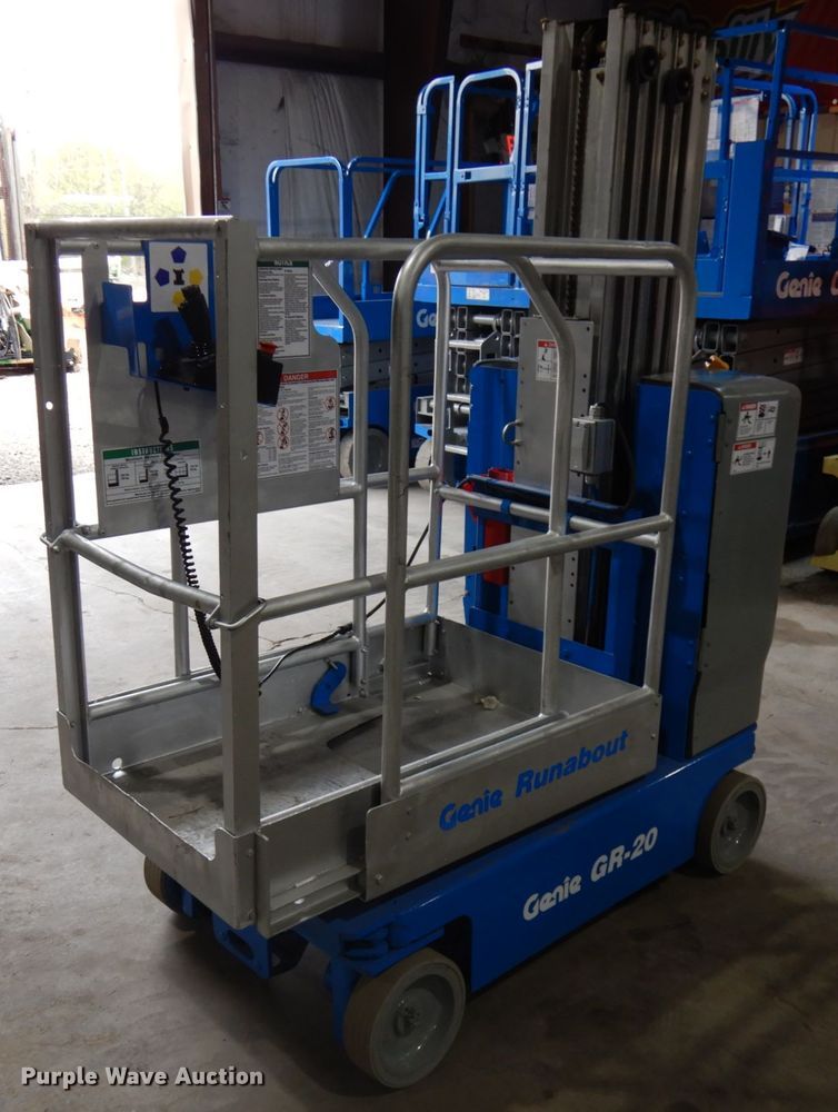 2012 Genie GR20 vertical lift in Rockdale, IL Item HR9217 sold Purple Wave