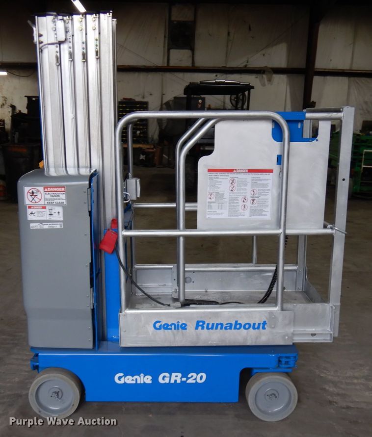 image for item HR9217 2012 Genie GR-20  vertical lift