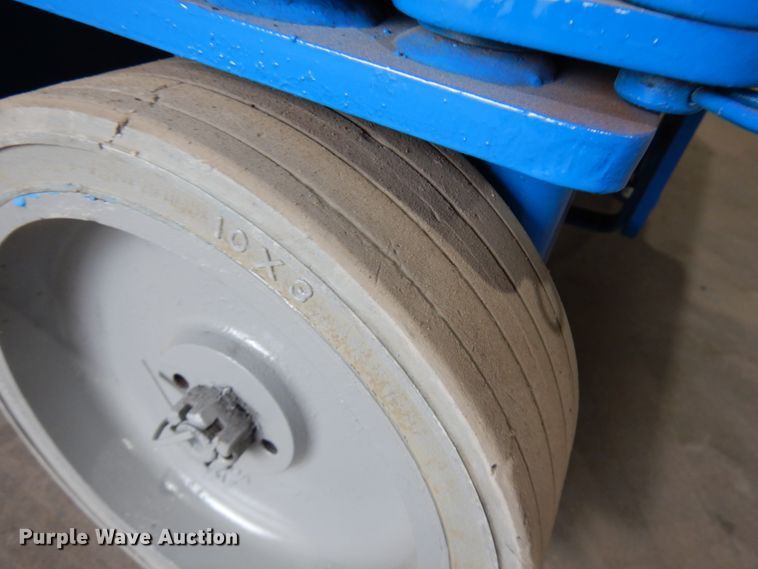 image for item HR9217 2012 Genie GR-20  vertical lift