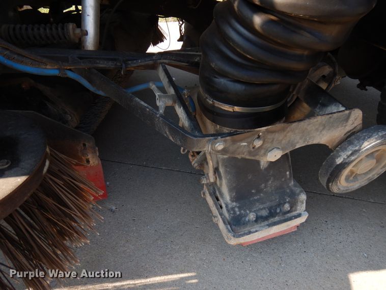 image for item HR9218 2000 Freightliner FC70  street sweeper truck