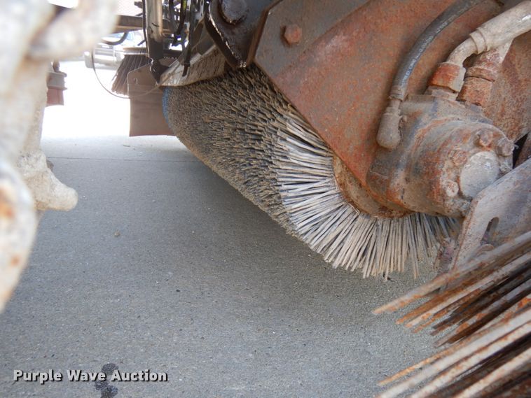 image for item HR9218 2000 Freightliner FC70  street sweeper truck