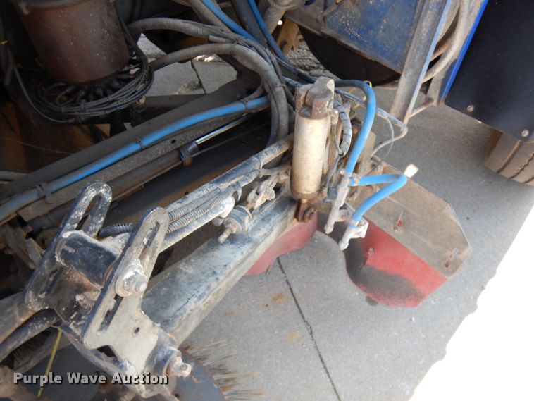 image for item HR9218 2000 Freightliner FC70  street sweeper truck